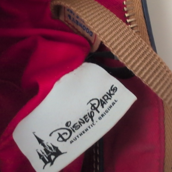 Dooney & Bourke Disney Vacation Club Crossbody & Wallet - Picture 12 of 16